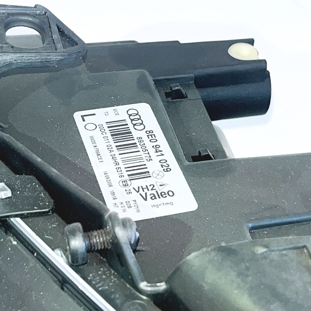 Faro anteriore sinistro per Audi A4/Avant/S4/Quattro (2001-2005) - immagine 5