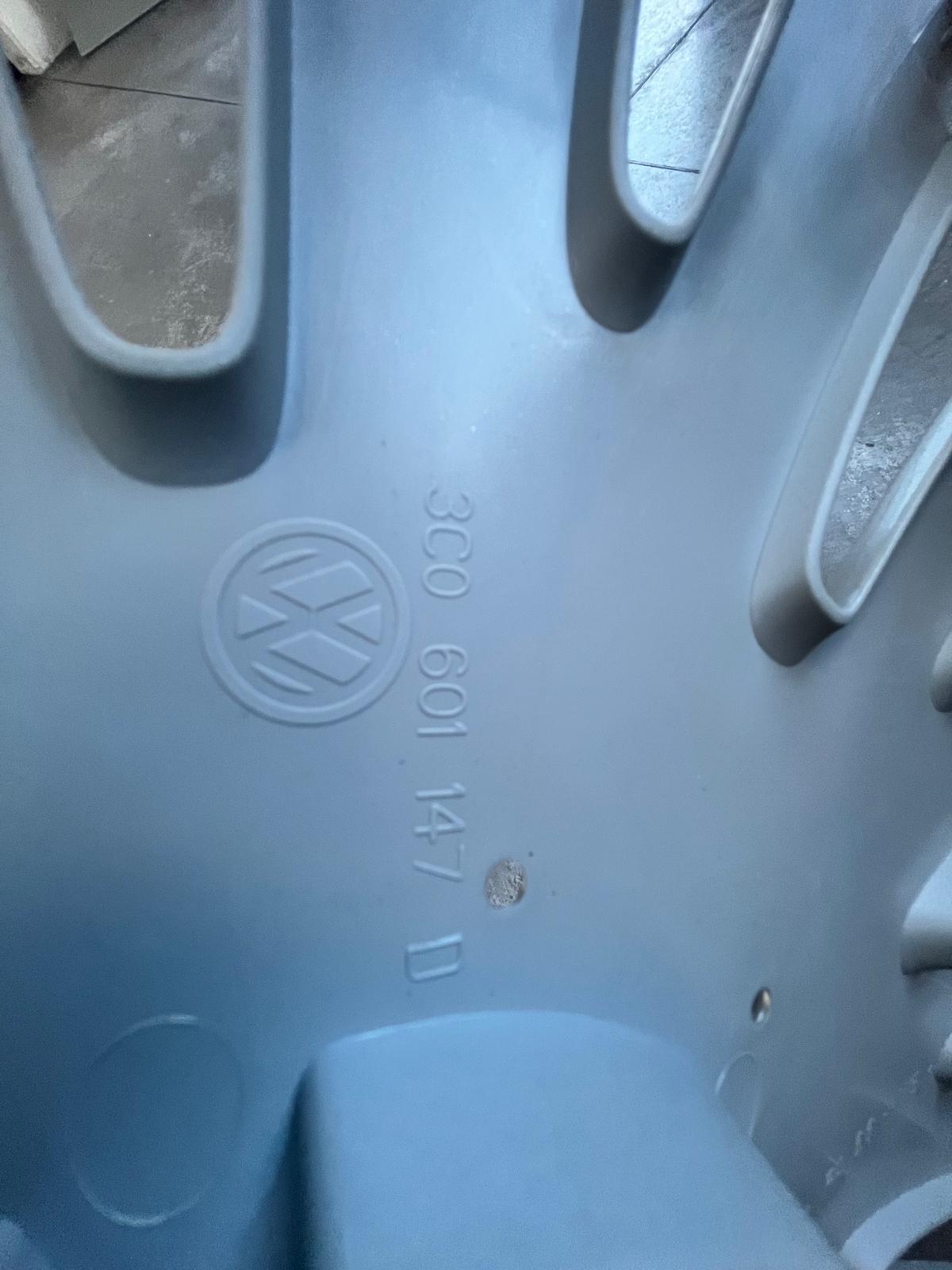 Copricerchio Volkswagen EOS / Passat - immagine 3